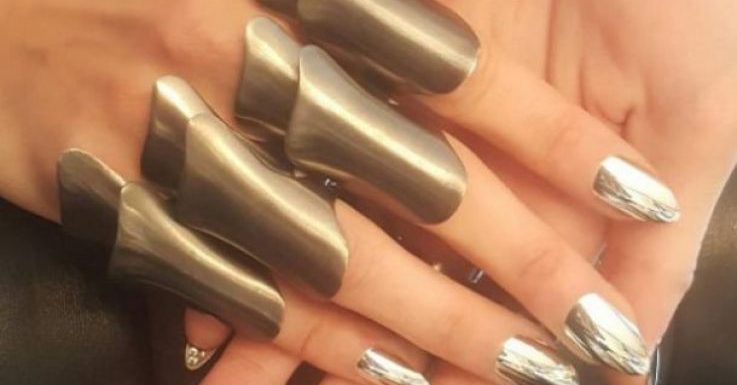 Check out Gigi Hadid’s $2000 Met Gala manicure